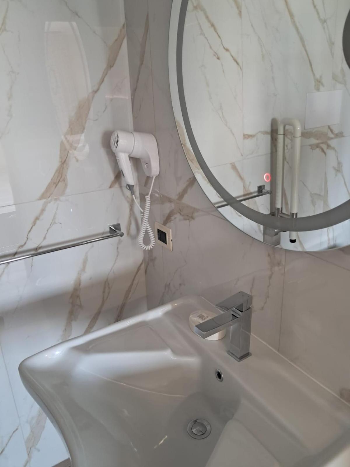 Hotel Palace Gioia Tauro Luaran gambar