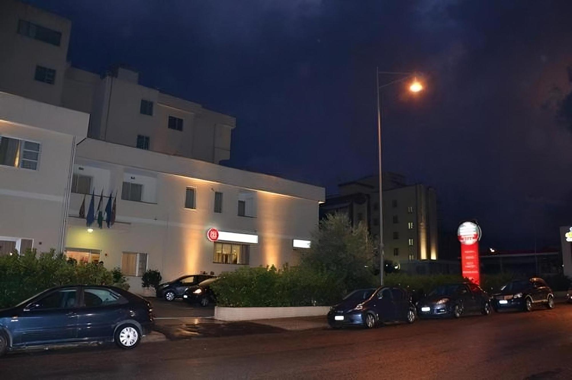 Hotel Palace Gioia Tauro Luaran gambar