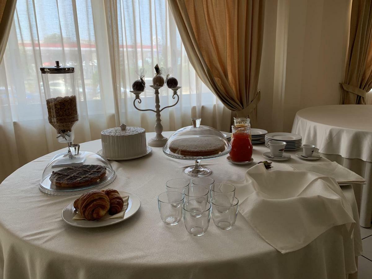 Hotel Palace Gioia Tauro Luaran gambar